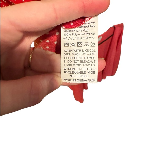 Women’s SHEIN Candy Apple Red Short Sleeve Blouse With Small White Dots. Size 3X - Picture 6 of 6